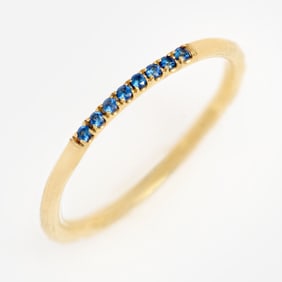 14k Dainty Sapphire in-line Ring Band, Sz. 6.5