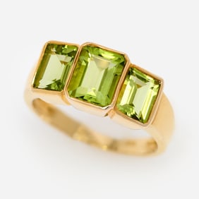 14k Peridot Ring w/ 3 Stones, Sz. 7