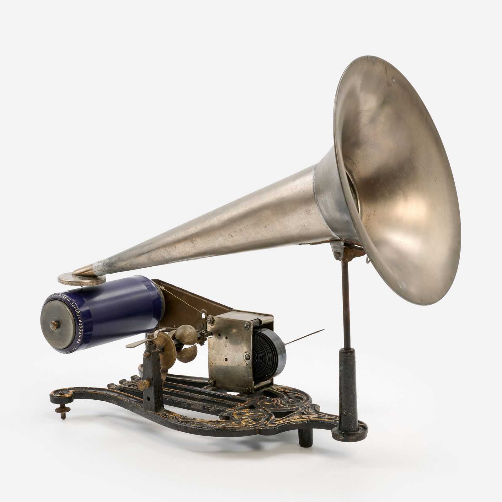 George Carette & Co. "Puck" Lyre Phonograph (1 of 7)