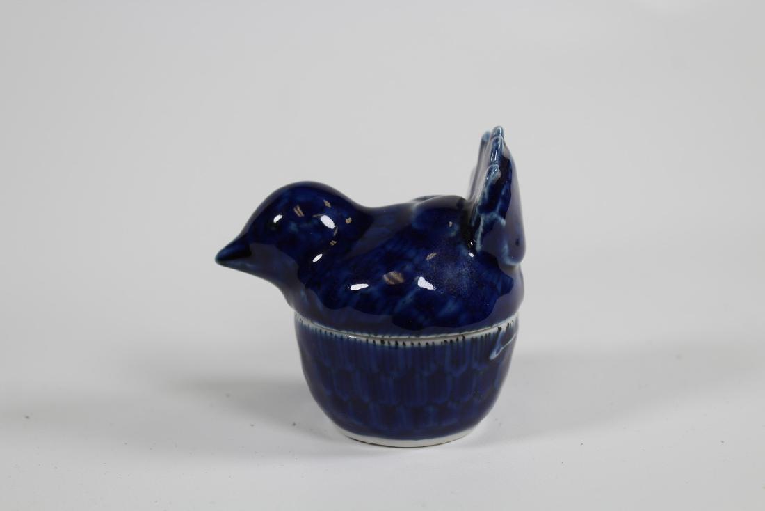 Glazed Porcelain Bird Form Canister: Glazed Porcelain Bird Form Canister