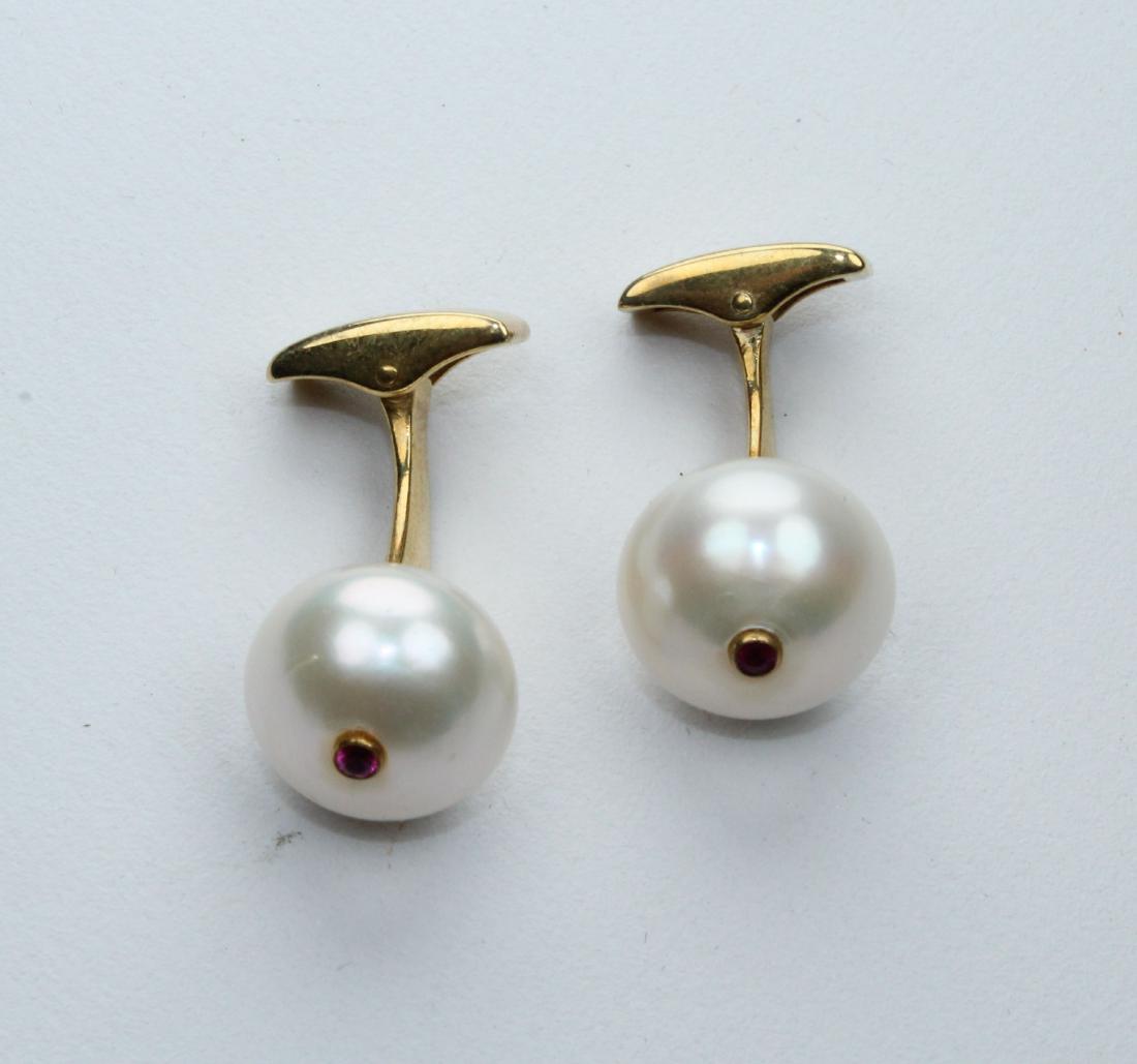 Gold Plated 925 Silver & Pearl Cufflinks: Gold Plated 925 Silver & Pearl Cufflinks. Having pink center stone. Stamped (925) on bar.