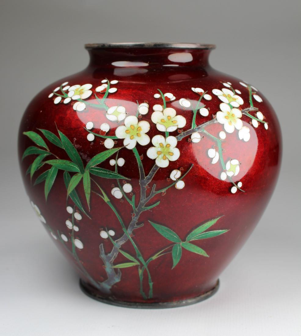 Vintage Japanese Cloisonne Vase: Vintage Japanese Cloisonne Vase. Height: 4.5 inches.