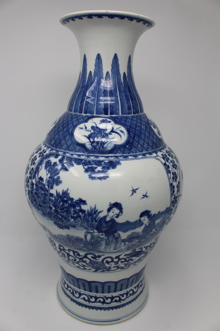 Large Early Antique Chinese Blue/White Vase: Large Early Antique Chinese Blue/White Figural Porcelain Vase. With Double Circle Blue Mark on bottom of vase. Height: 17.75 inches.