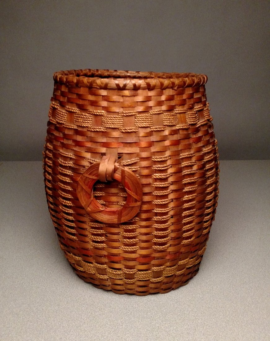 Potawatomi Antique Basket w/ Star Handle: Potawatomi antique basket with star handle. Birch and sweet grass fiber. Early 20th C. Size: 12 x 11 in. In very fine, intact condition. Slight fading of fiber due to age, but weave is tight and sturd