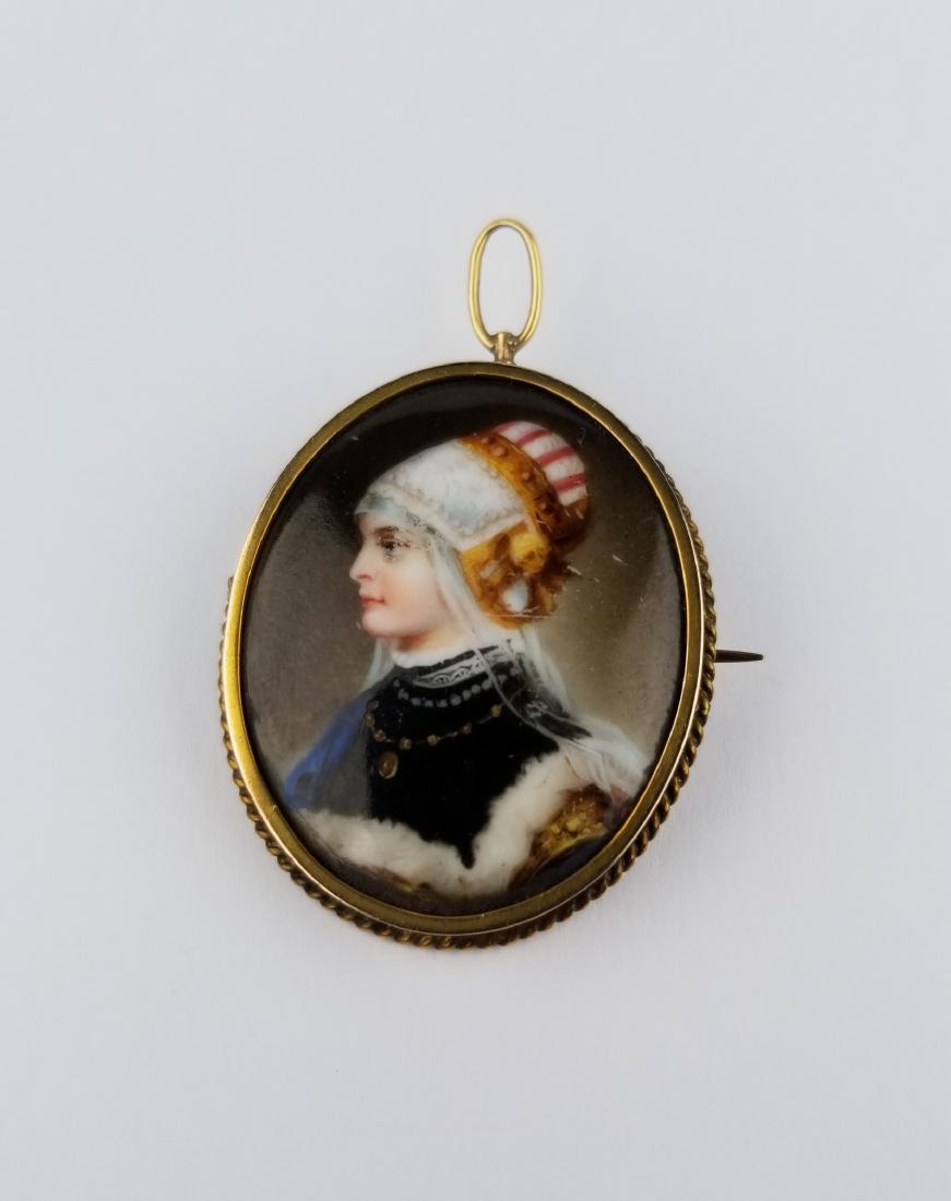 Painted Porcelain Cameo Pin: Total Weight: 11.7 g. Size: 1.5 x 1.25 in.