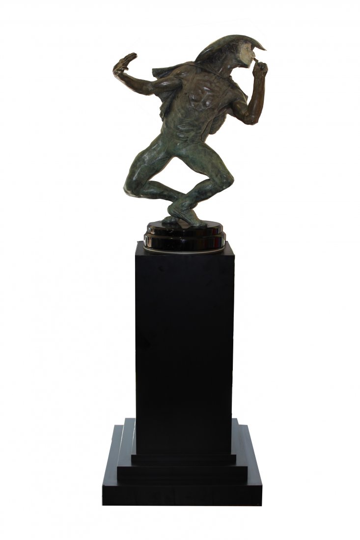 Richard McDonald (b. 1946) "Whiteface 1/2 Life": Richard McDonald (California, b. 1946) "Whiteface 1/2 Life". Monumental Bronze Figure on Pedestal. Signed, dated '94 and Numbered (6/90). Comes with original pedestal. Provenance: Richard MacDonald St
