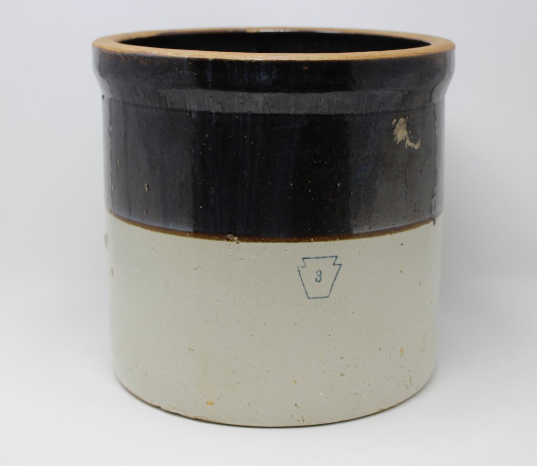 3-Gallon Two Tone Stoneware Pot: 3-Gallon Two Tone Stoneware PotDimensions: 10 x 10.5 in.