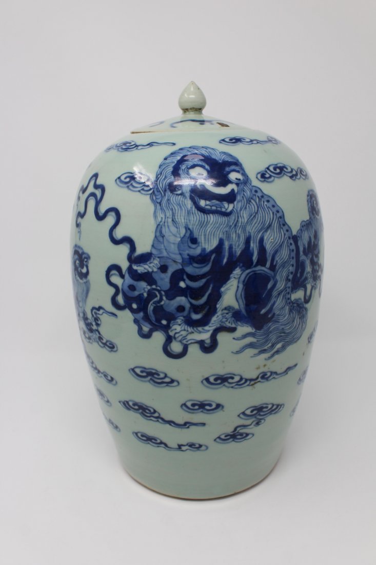 Antique Chinese Blue/White Covered Ginger Jar (1 of 4)