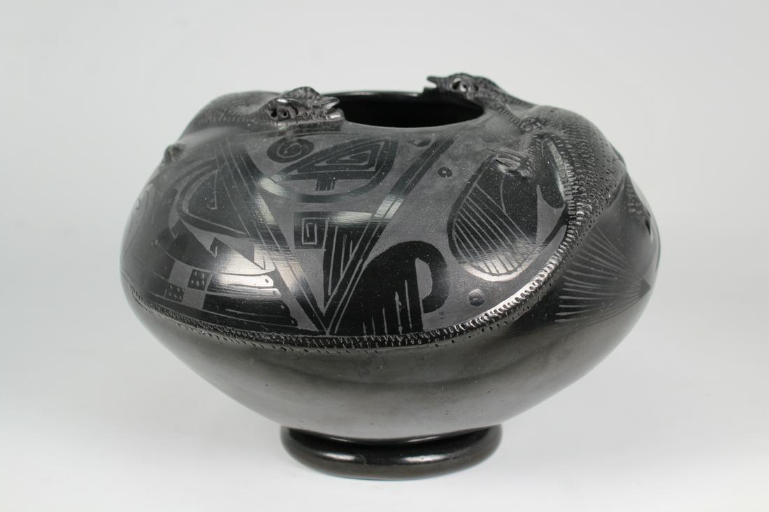Reynalda Quezada, Casas Grande Pottery (1 of 4)