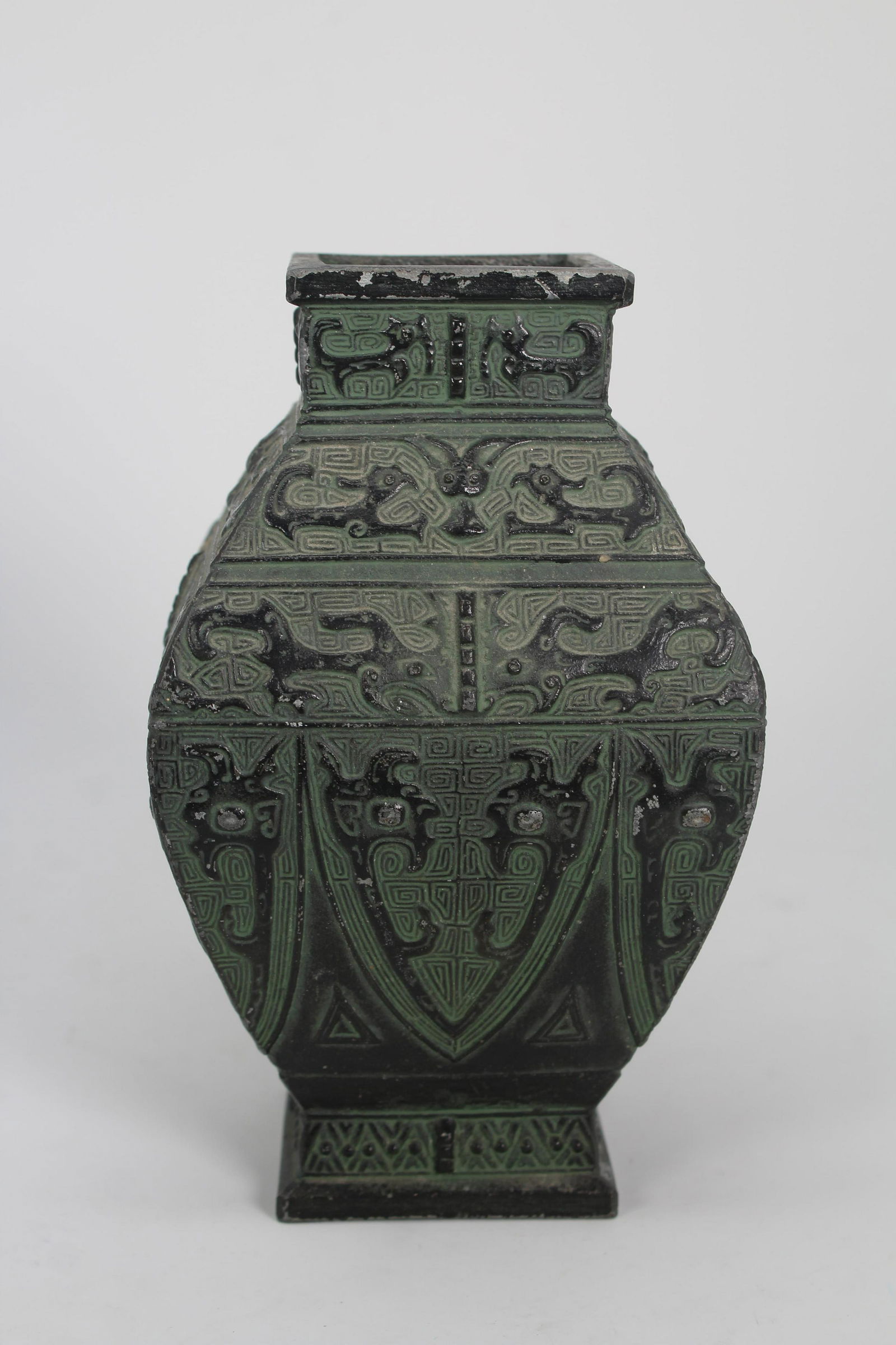 Chinese Bronze Archaic Style Vase (1 of 5)