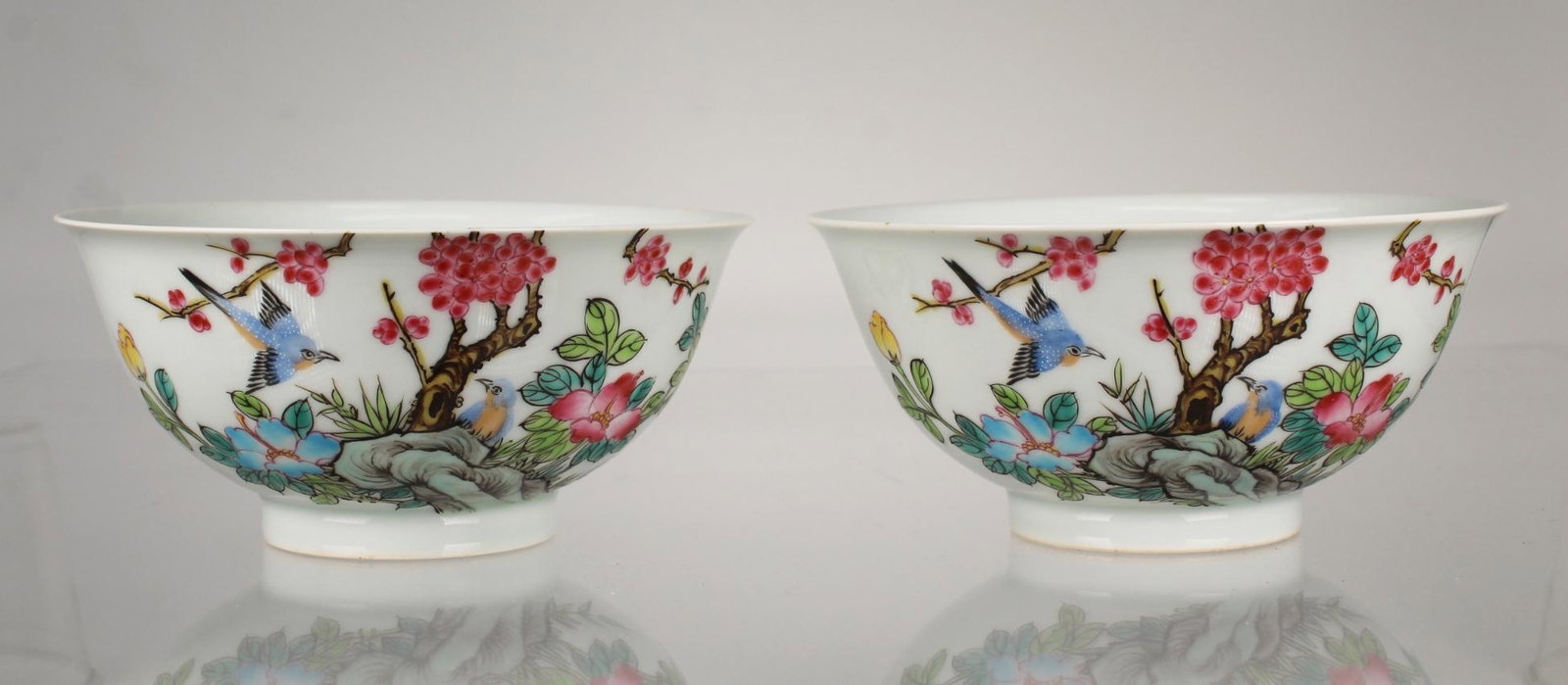 (2) Chinese Famille Rose Porcelain Bowls, Signed: (2) Chinese Famille Rose Porcelain Bowls, Marked with six-character mark and double blue circle on bottom. Provenance: Private California collection. Size: 2.75 x 5.75 in.