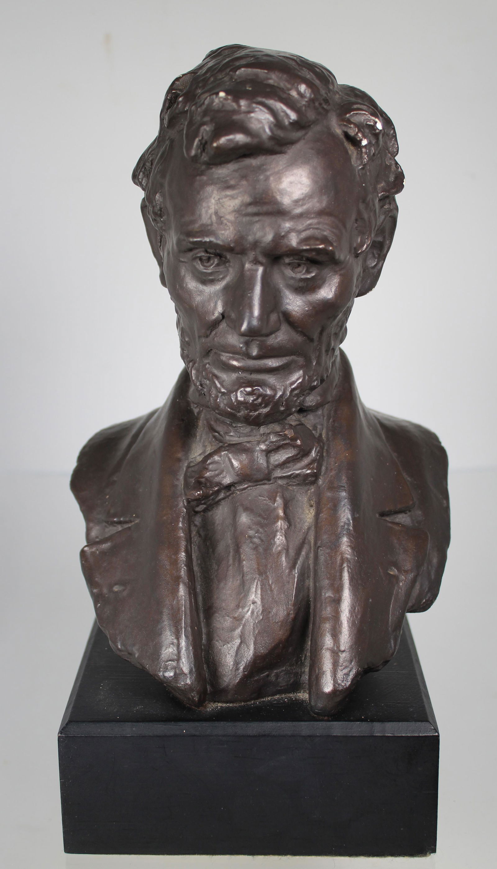 Vintage Bust of Abraham Lincoln (1 of 2)