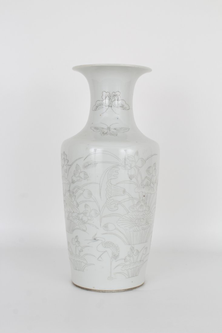 Chinese White Porcelain Vase, Double Ring Mark (1 of 5)