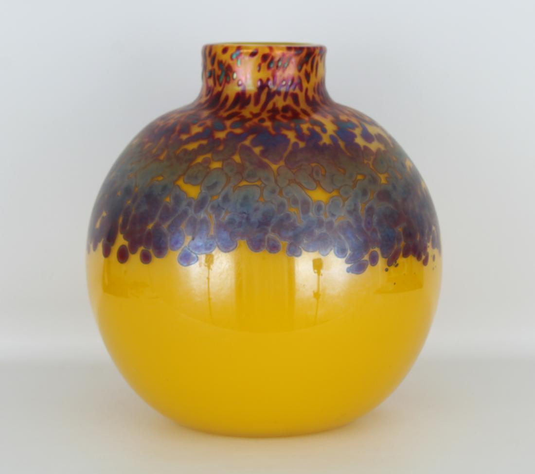MC Harris "Yellow Sunset" Hand Blown Glass: Micahel C Harris "Yellow Sunset" Hand Blown Glass. Signed on base. Having original price tag of $2800. Dimensions: 15 x 15 in.