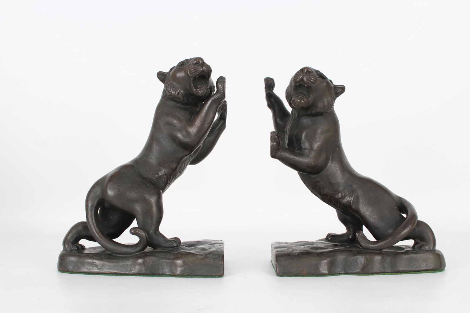 (2) Bronze Panther Form Bookends (1 of 4)