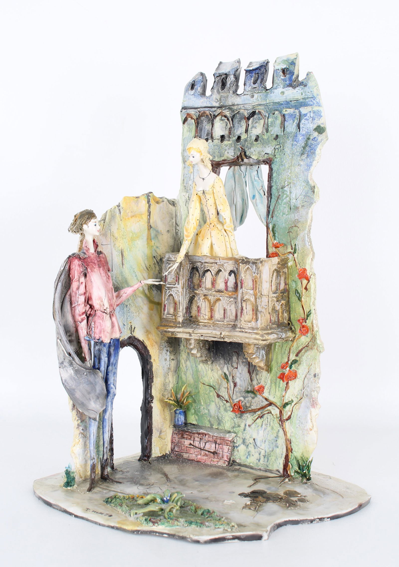 Toni Moretto (1929 - 2011) Romeo and Juliet: Toni Moretto (1929 - 2011) Lo Scricciolo Sculpture of Romeo and Juliet. Signed on lower portion. Inscirbed on bottom. Dimensions: 13.5 x 8.5 x 9 in.