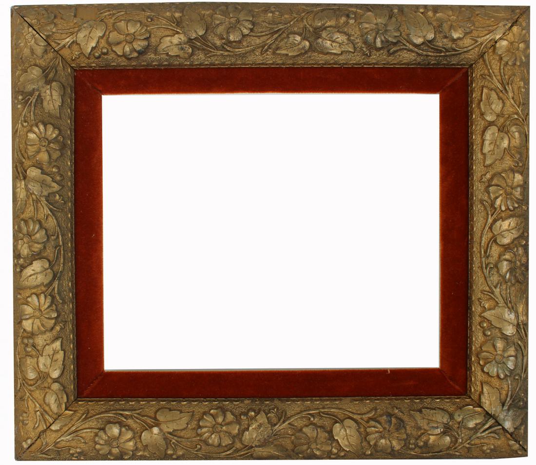 19th C. Carved/Applied Decoration/Gilt Frame (1 of 3)