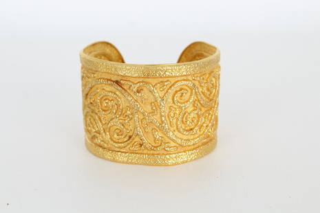 22K Ilias Lalaounis Gold Cuff Bangle Bracelet: 22K Ilias Lalaounis Gold Cuff Bangle Bracelet. Market inside band. Comes with original box. Total Weight: 42.5 dwt / 2.13 ozt Size: 2 7/8 x 2 3/8 in. - All silver, gold and/or jewelry lots or invoices