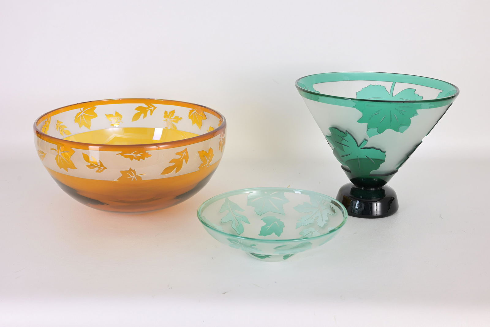 (3) Assorted Correia Glass Bowls (1 of 8)