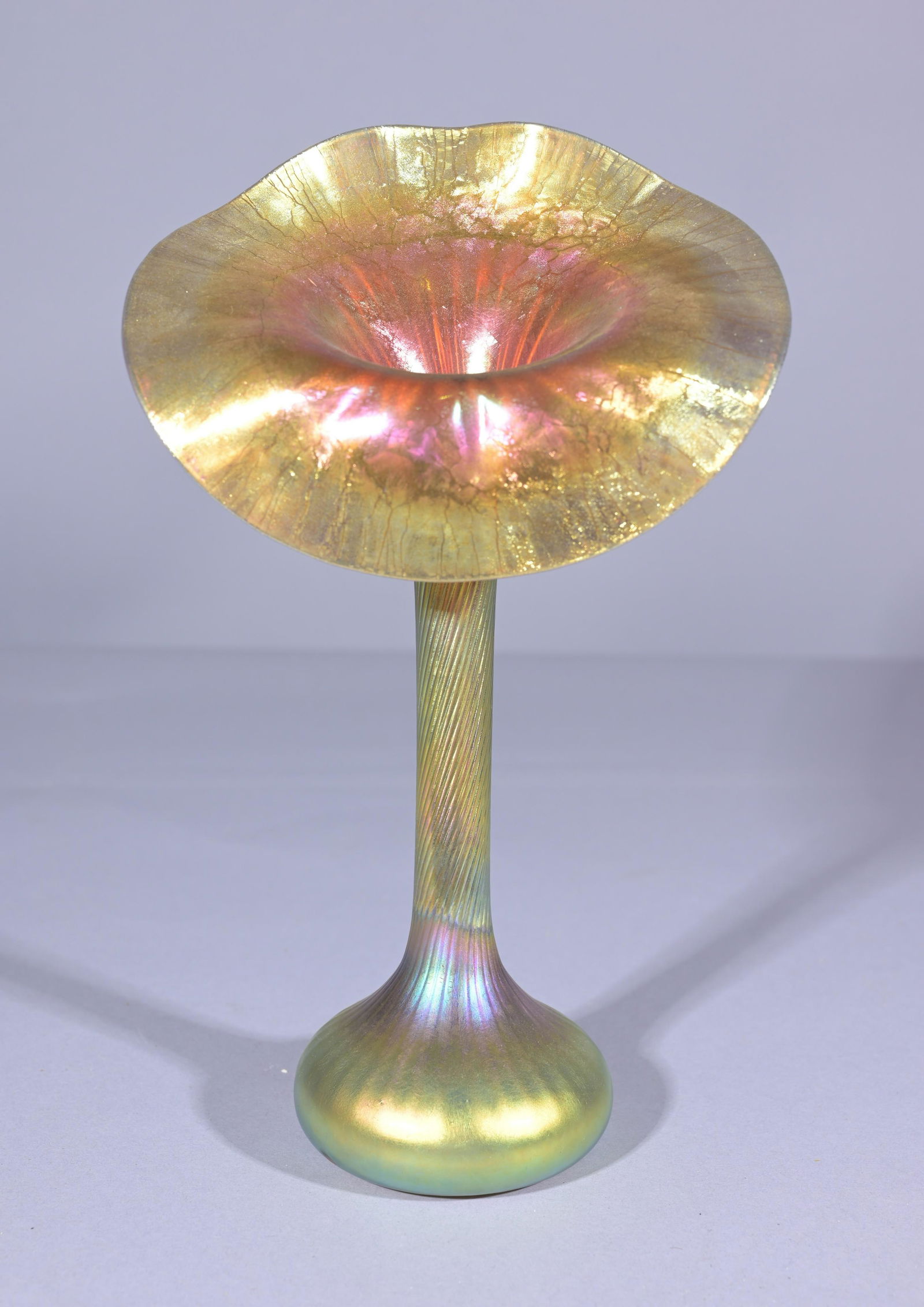 Lundberg Studios Jack in the Pulpit Glass Vase (1 of 6)