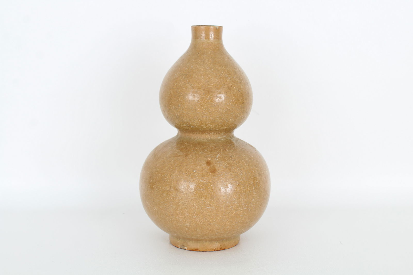 Chinese Longquan yellow glazed double-gourd vase (1 of 7)