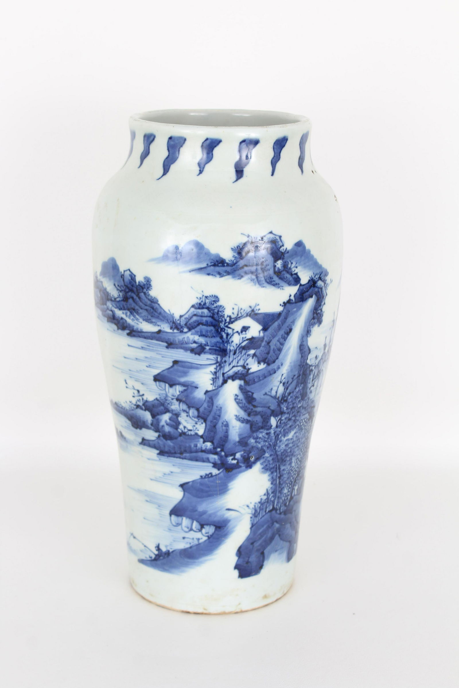 Chinese Blue and White Vase, 17th Century (1 of 9)