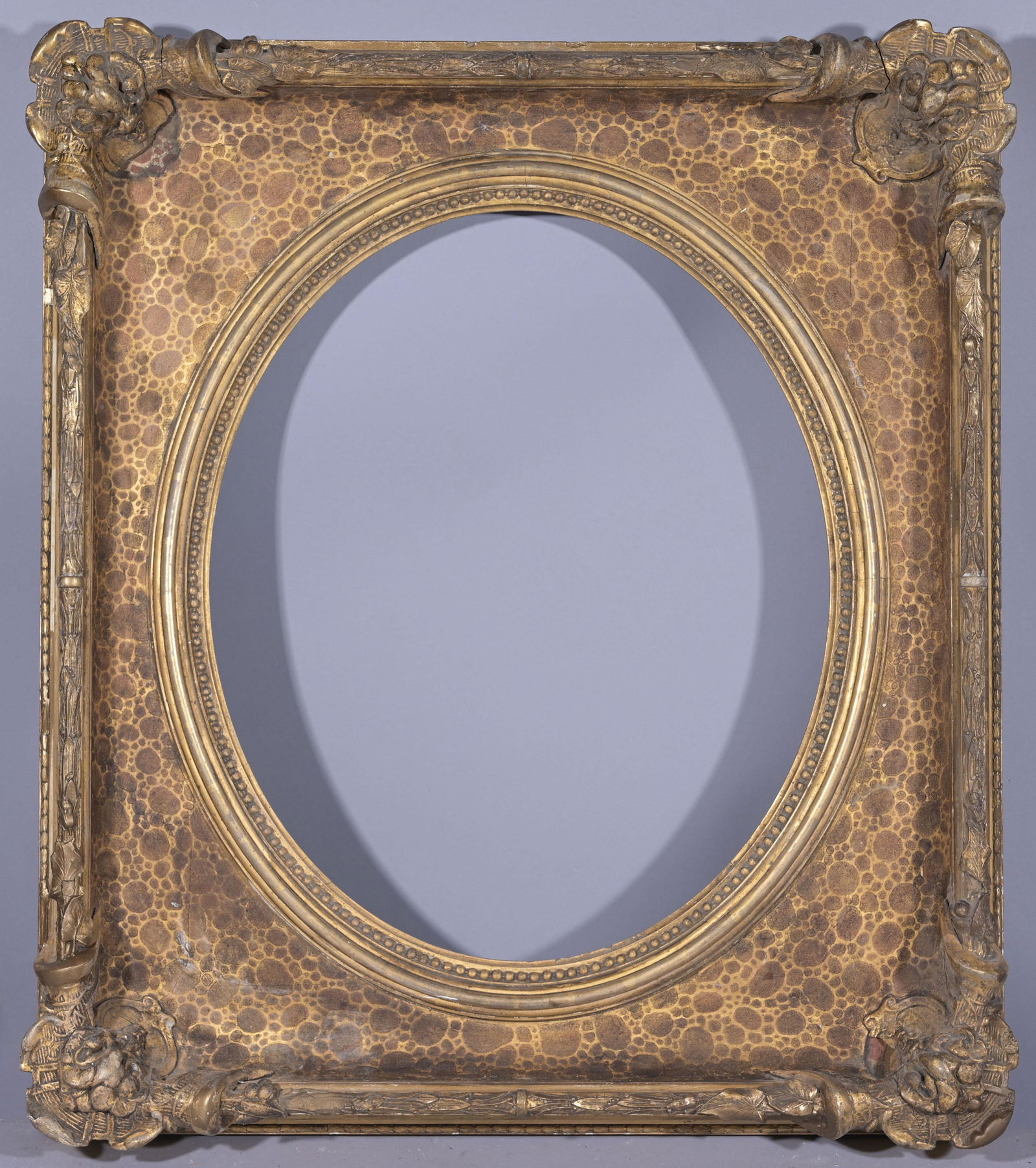 Hudson River Gilt/Wood Oval Frame - 18.5 x 15.25 (1 of 7)