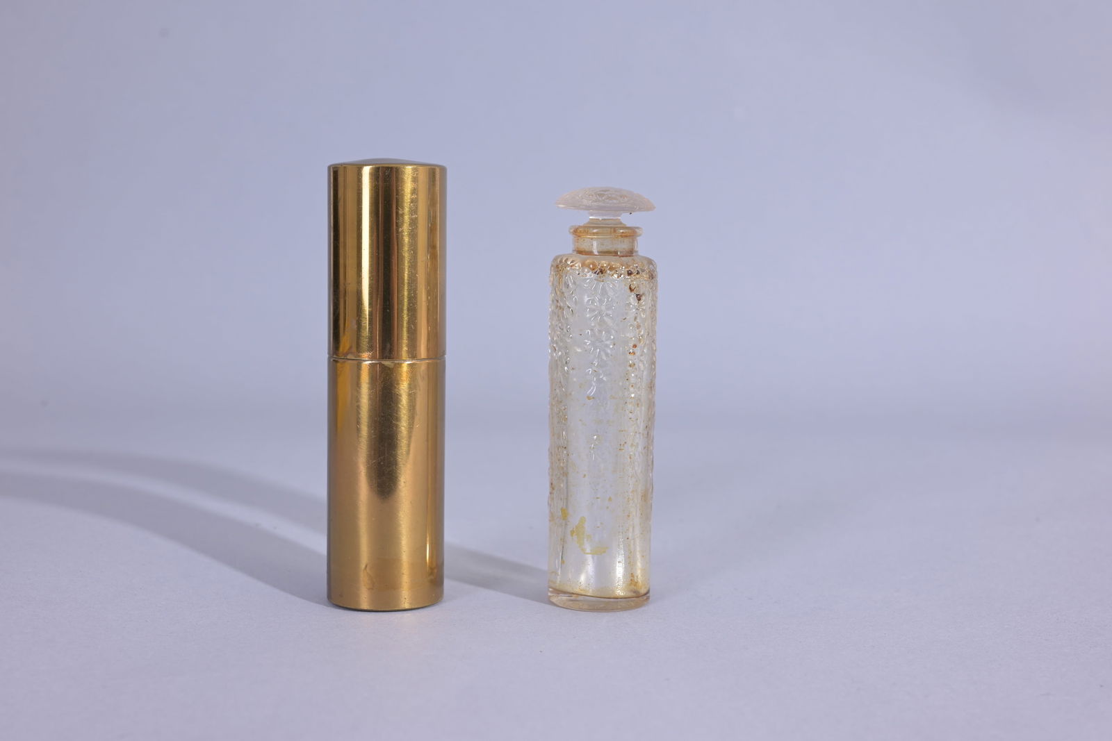 R. Lalique 'Cinq Fleurs' Bottle w/ Travel Tube (1 of 8)
