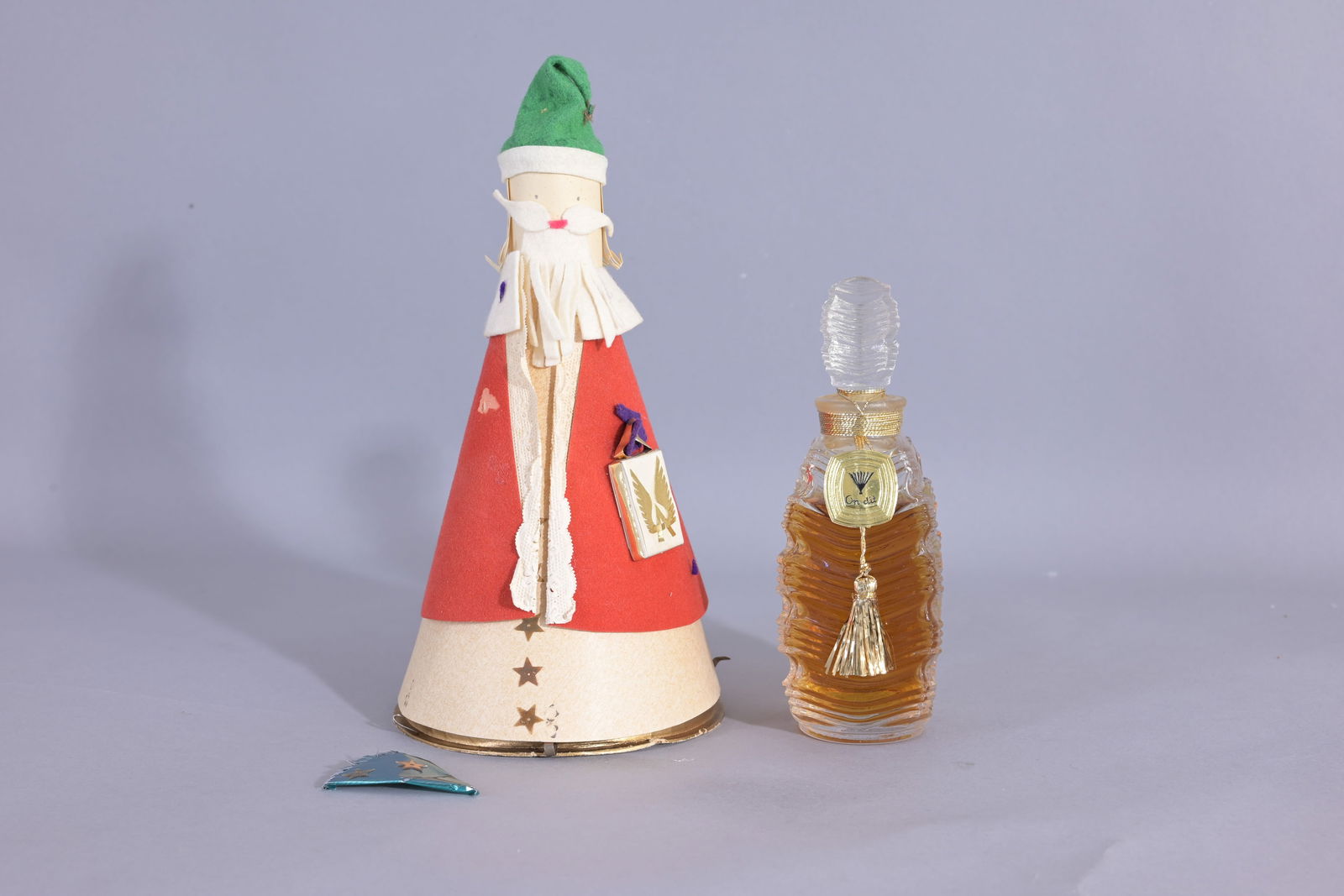 Elizabeth Arden 'On Dit' Santa Box Perfume (1 of 7)