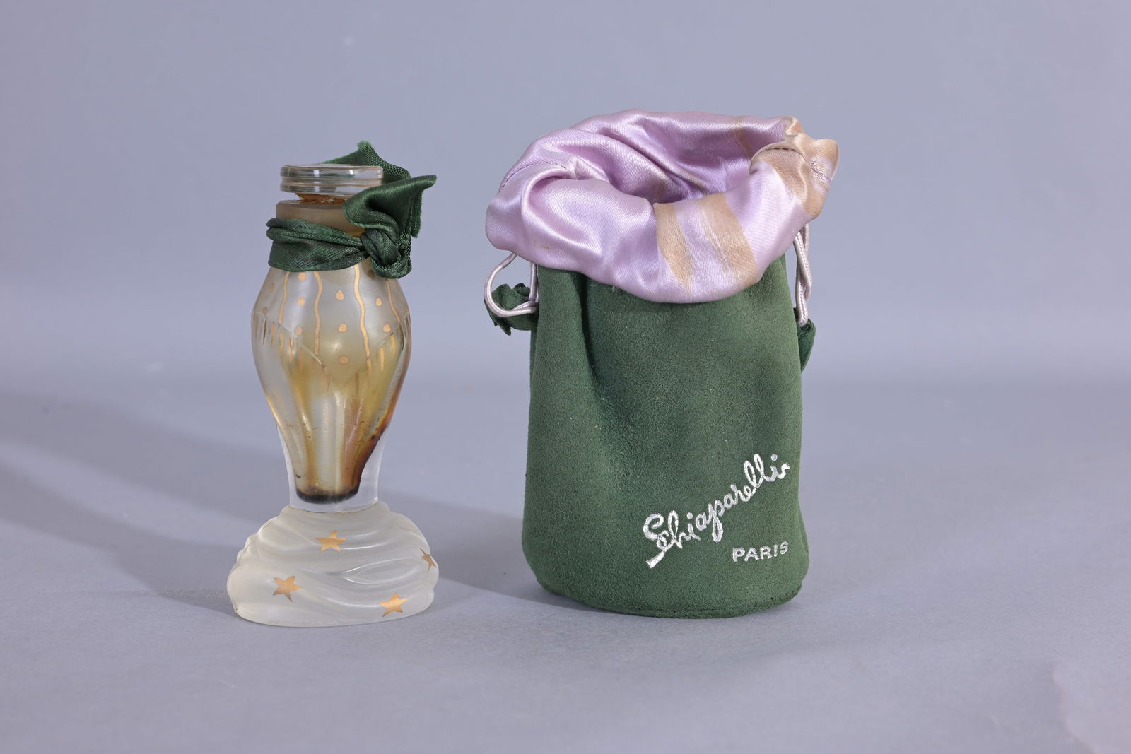 1948 Schiaparelli 'Zut' Perfume Bottle (1 of 4)