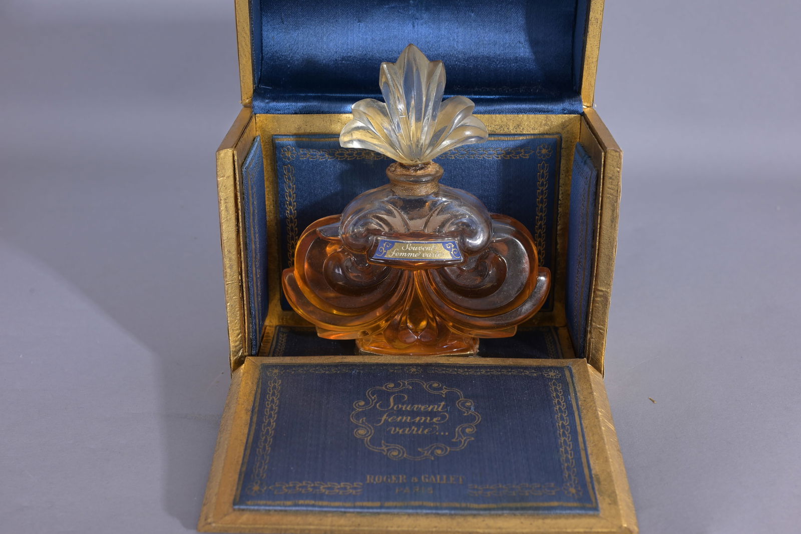 1955 Roger & Gallet Souvent Femme Varie (1 of 8)