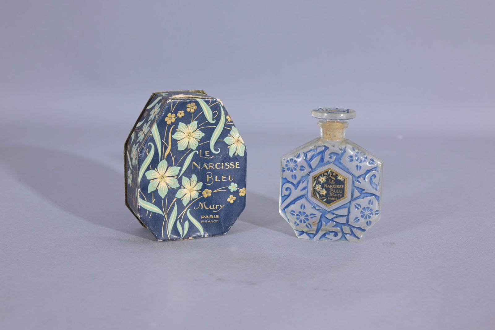 1925 Mury Le Narcisse Bleu perfume bottle (1 of 5)