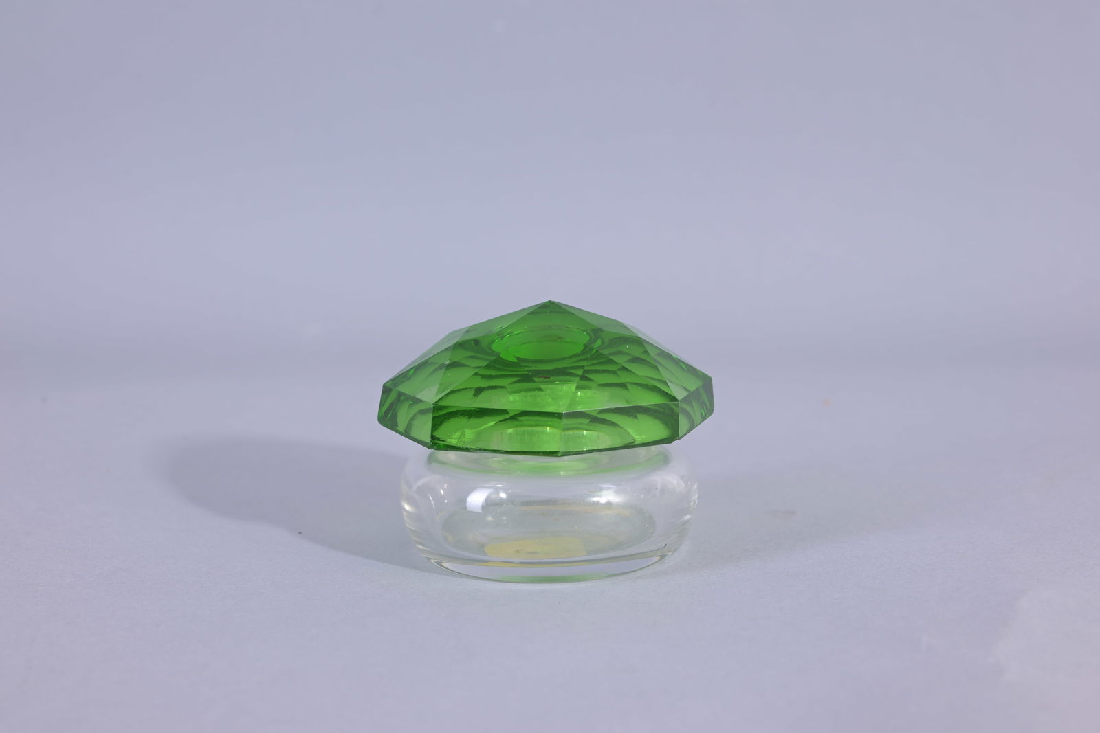 1913 Baccarat - Gabilla Xantho perfume bottle (1 of 4)