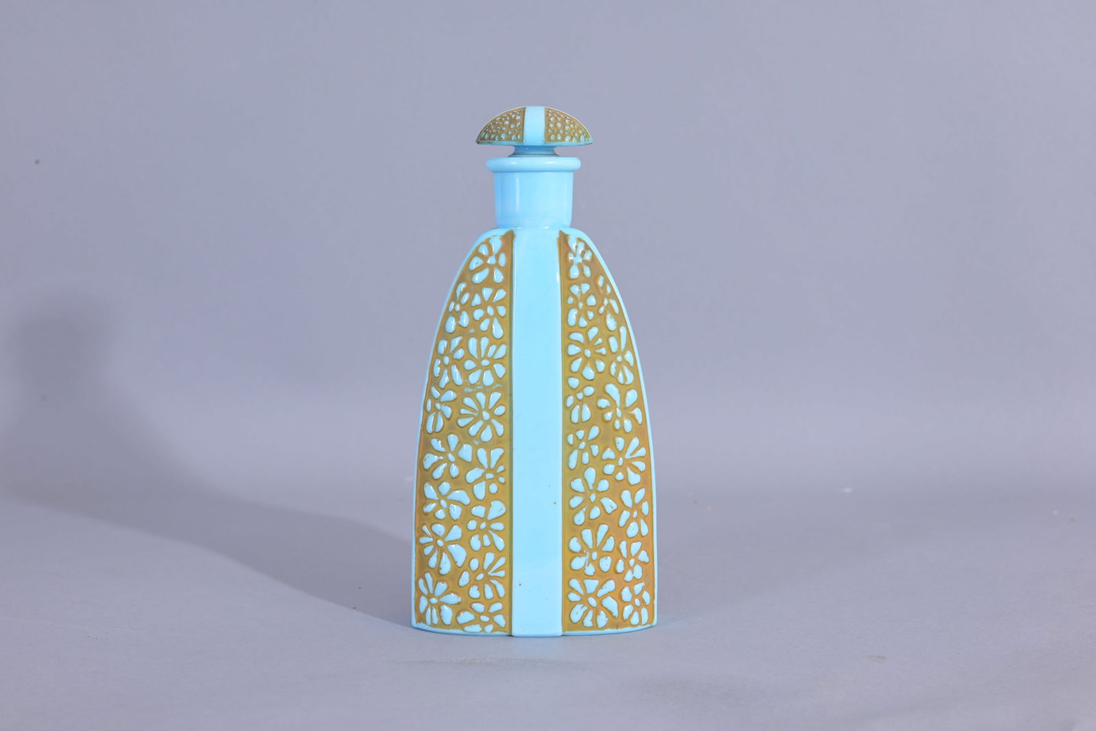 Unidentified 1920s powder blue flacon (1 of 5)