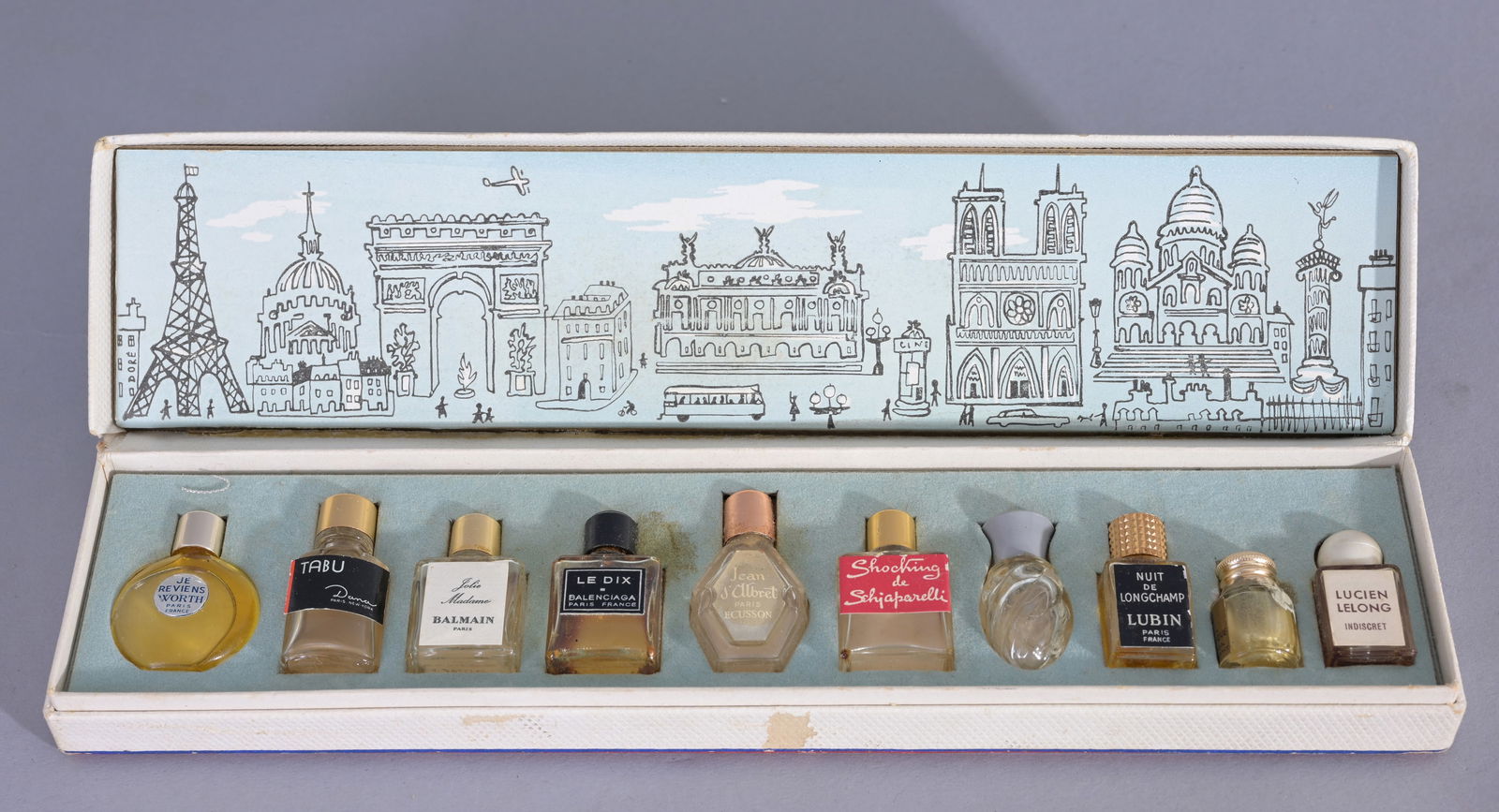 Les Parfums de Paris gift set box (1 of 4)