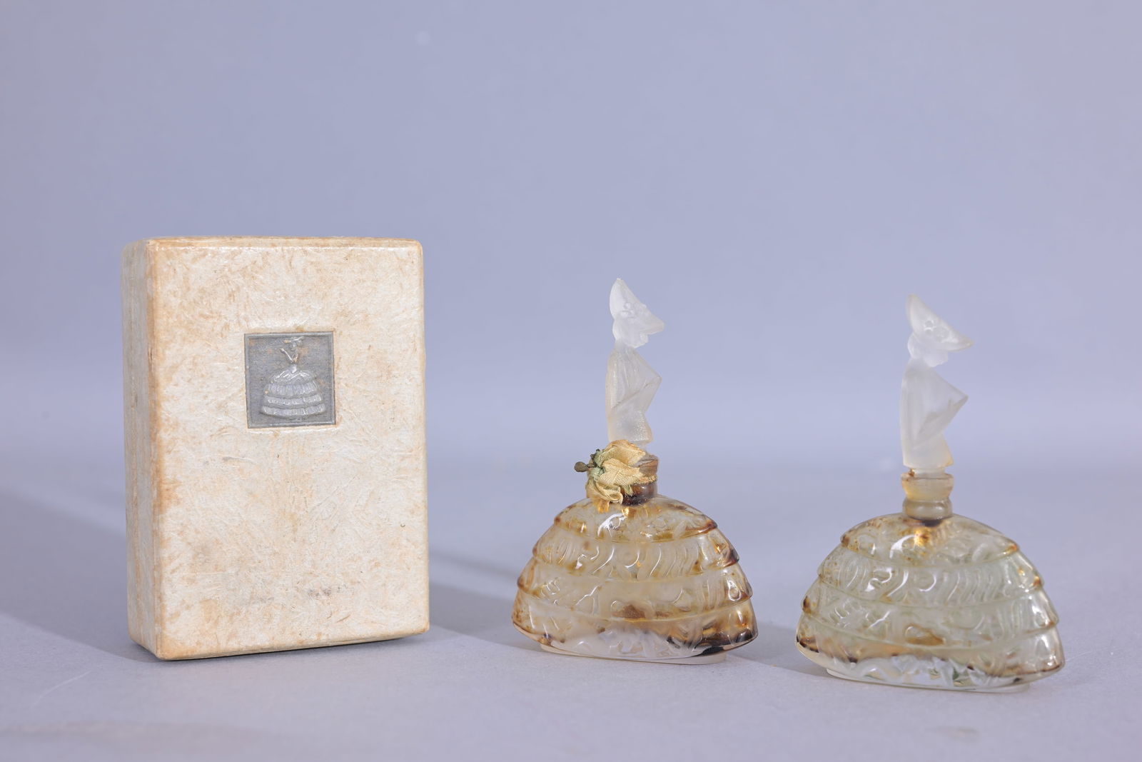 (2) 1920s Tre-Jur Suivez-Moi Perfume Bottles (1 of 2)