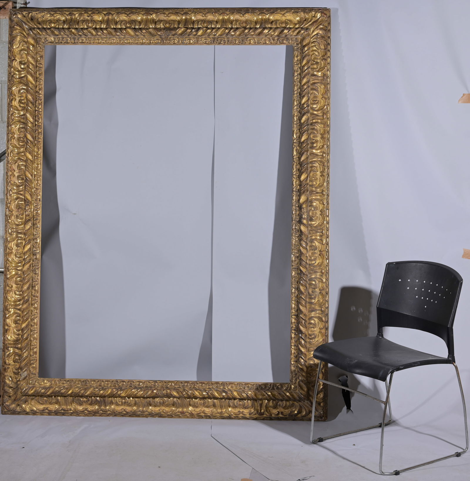 Monumental Italian 17th C. Frame - 67 x 50.5 (1 of 8)