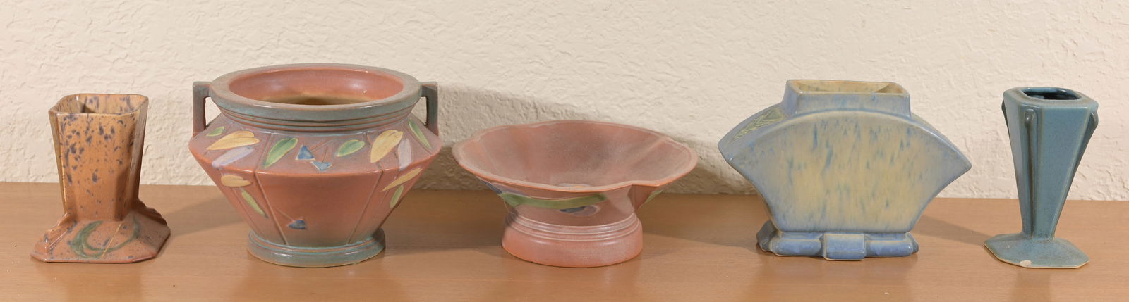 (5) Assorted Roseville Pottery Vessels (1 of 12)