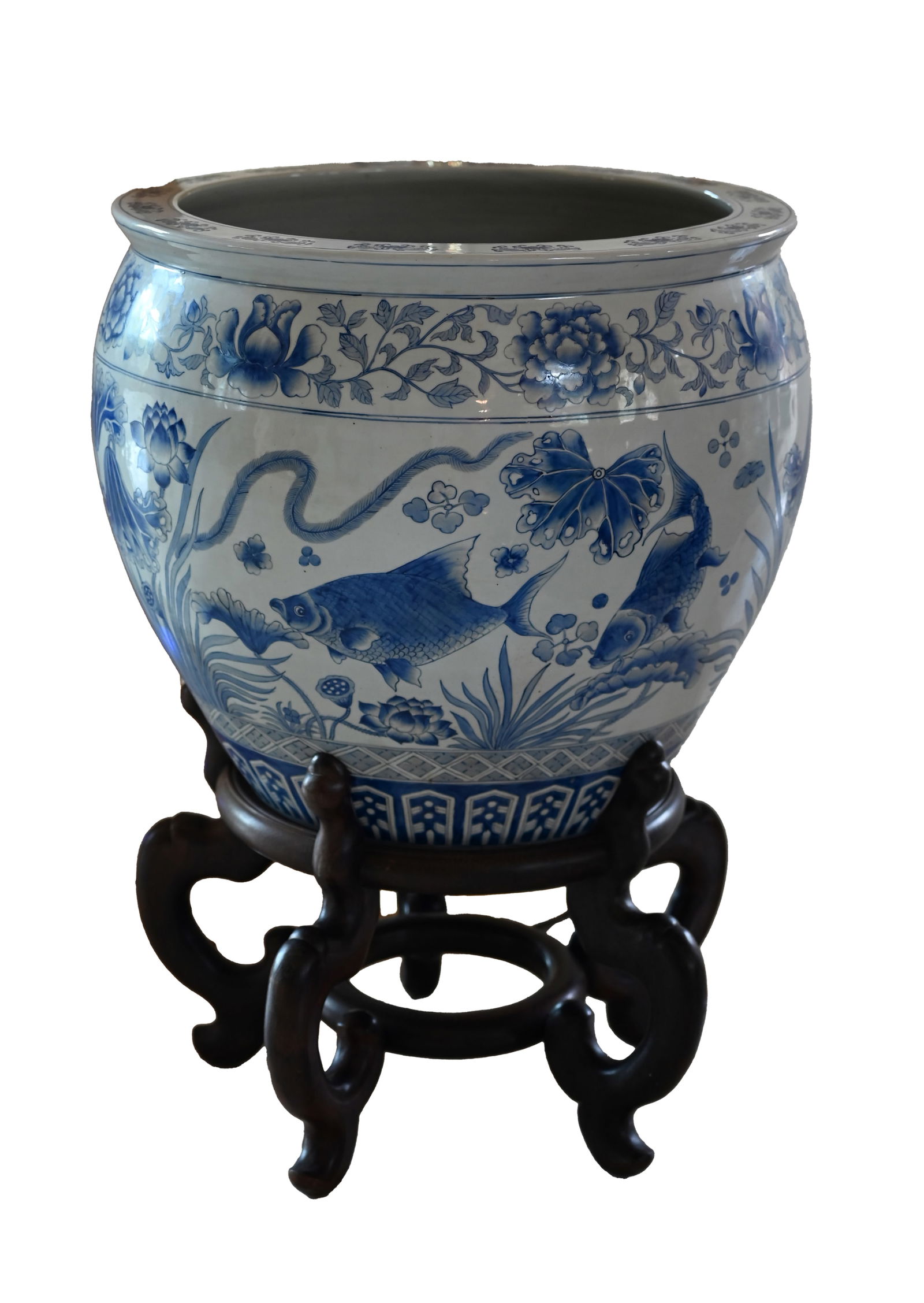 Large Chinese Blue/White Koi Fish Jardiniere: Large Chinese Blue/White Koi Fish Jardiniere. Dimensions: 22 x 22 x 16 in. (vase only) - This item is currently being stored offsite at the estate (Jacksonville, FL). It will be available for collecti