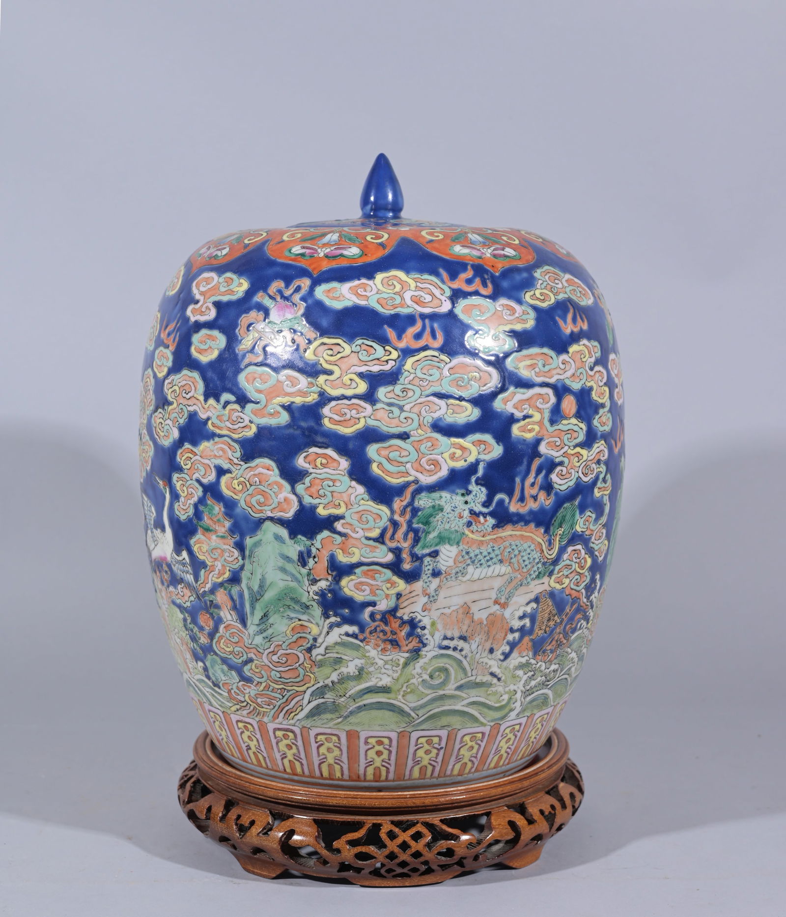 Large Signed Chinese Porcelain Ginger Jar w/ Lid (1 of 8)