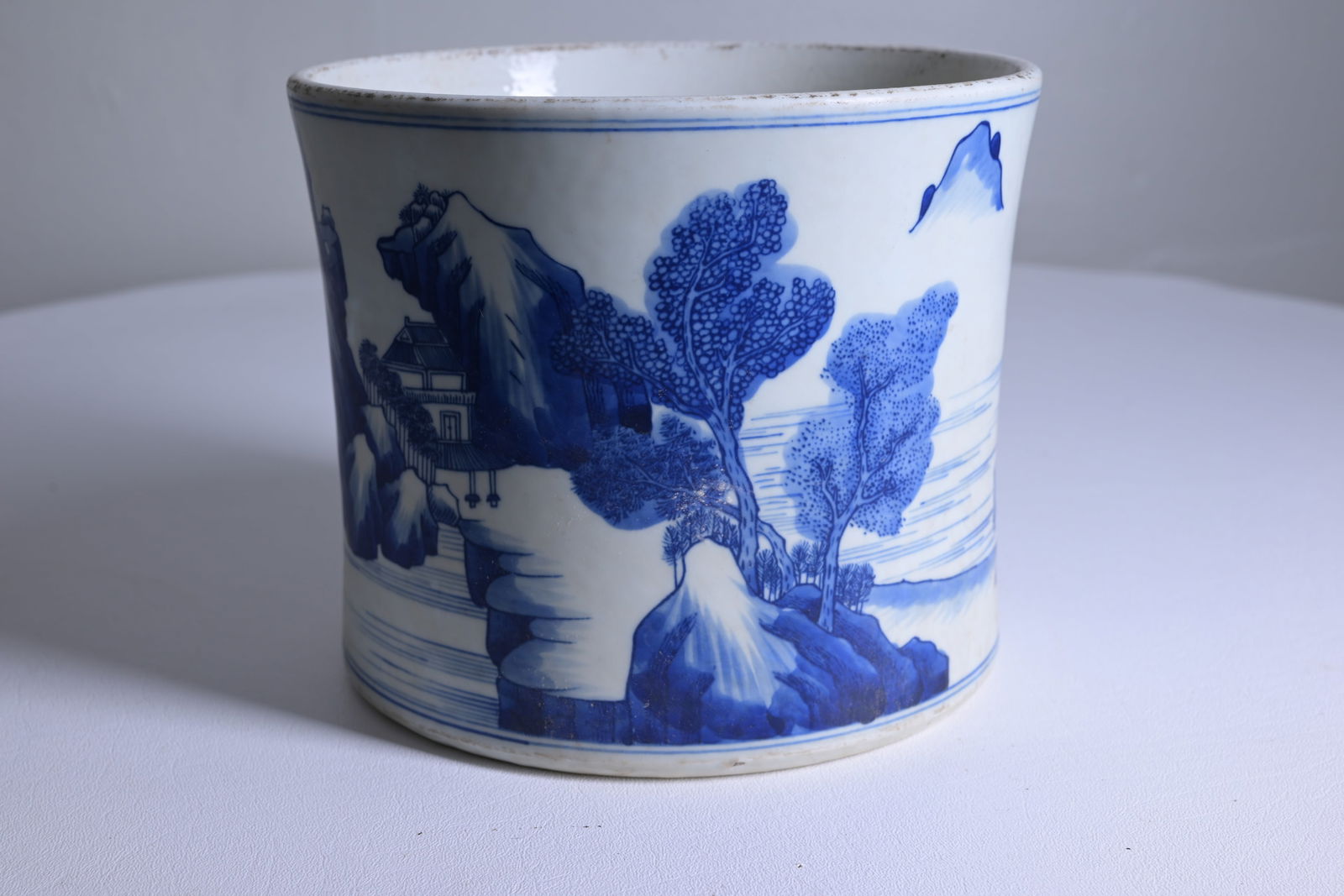 Chinese blue and white brush pot: Chinese blue and white brush pot Dimensions: 6.5 x 7.75 in.