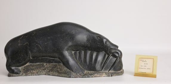 Samisa Passauralu Ivilla (B. 1924) Carving
