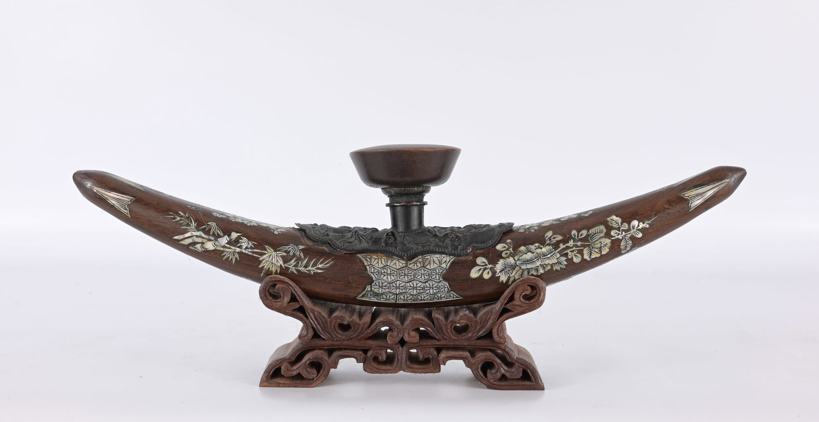 Chinese Mother-of-Pearl Inlaid Opium Pipe (1 of 2)