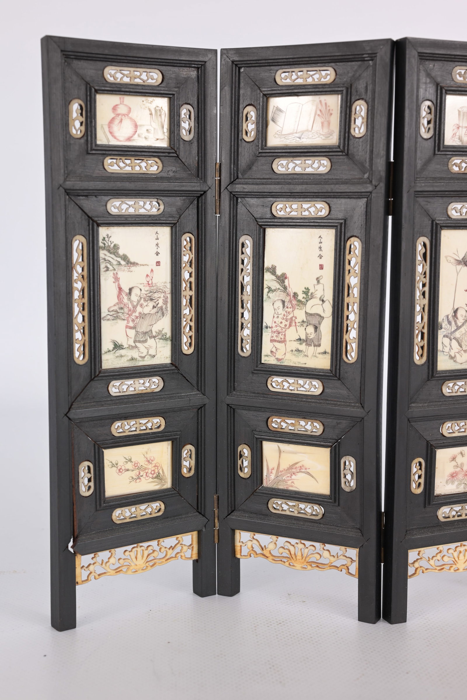 Chinese 4-Panel Bone Inlaid Table Screen - 3