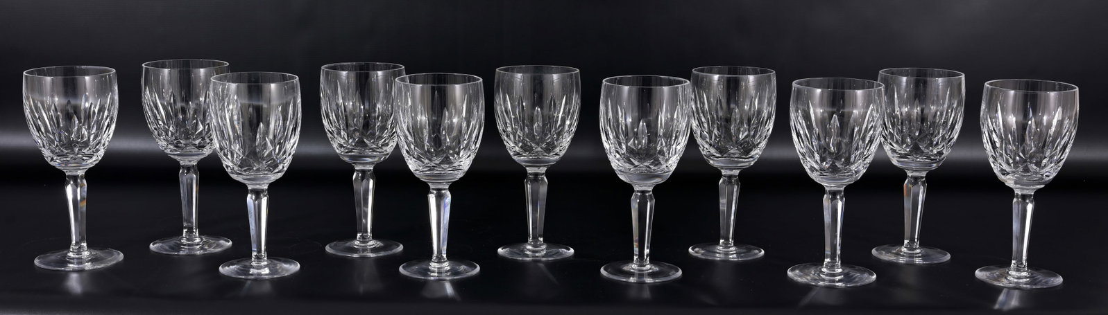 (11) Waterford Crystal Claret Wine Kildare Glass: (11) Waterford Crystal Claret Wine Kildare Glass Marked on base. Dimensions: 7 x 3.25 in.