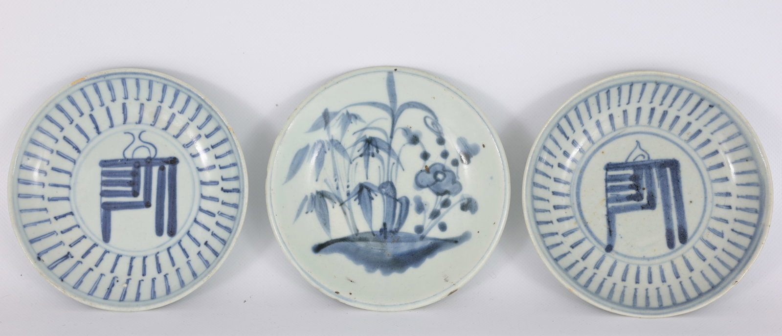 (3) Antique Vietnamese Blue/White Porcelain Dishes (1 of 6)