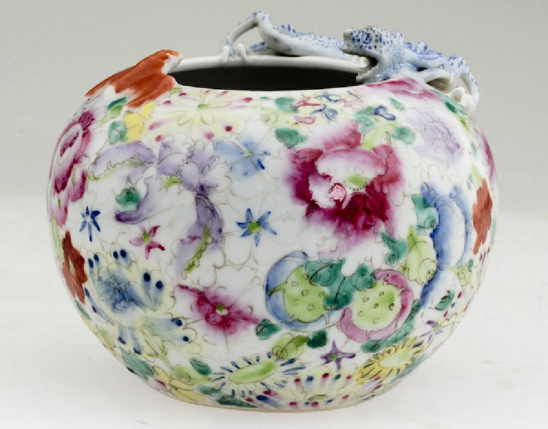 A Nice Chines Famille Rose Waterpot (1 of 6)