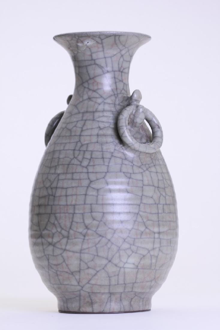 A nice Ge kiln Mei Ping with double ears (1 of 6)