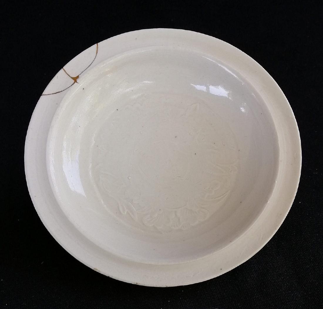CHINESE SONG DYNASTY WHITE WARE DING YAO DISH (1 of 4)