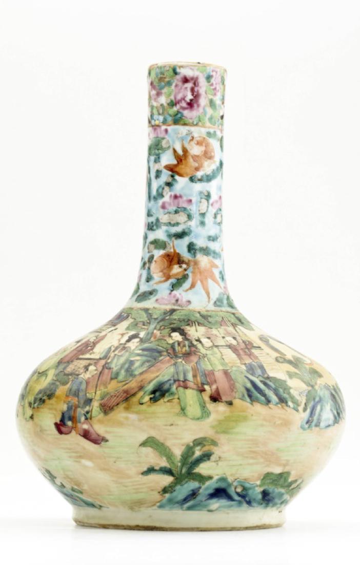 A Large Chinese Rose Medallion Bottle Vase (1 of 7)